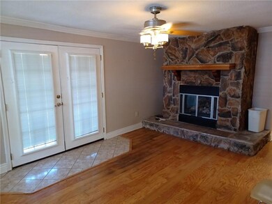 FIREPLACE IN SITTING ROOM