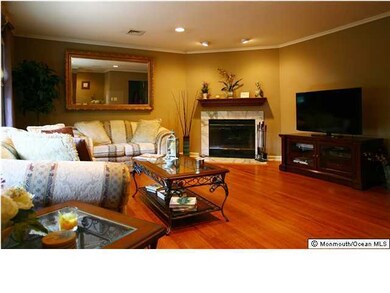 194 Pinecrest Rd, Oakhurst, NJ 07755 - photo 3