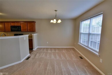 6913 Hunt Dr, Macungie, PA 18062 - photo 6