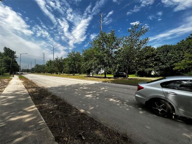 6431 Wheatley St, Houston, TX 77091 - photo 3