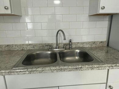 1975 Dunbar Dr unit C, Columbus, OH 43224 - photo 6