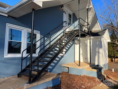 415 19th St SW unit 3, Hickory, NC 28602 - photo 2