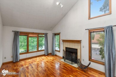 06-Living Room MS_2522