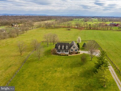 471 Longmarsh Rd, Berryville, VA 22611 - photo 4