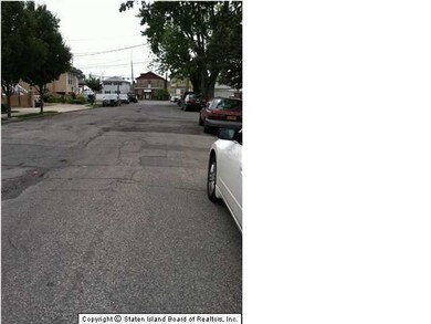 256 Kensington Ave, Staten Island, NY 10305 - photo 4