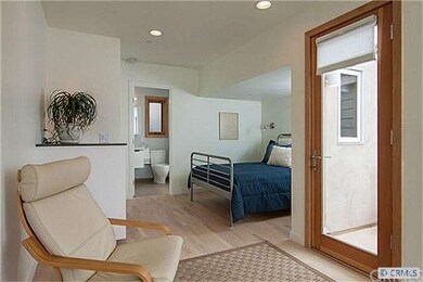 Small deck off master