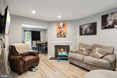 15606 Emery Ct, Bowie, MD 20716 - photo 2