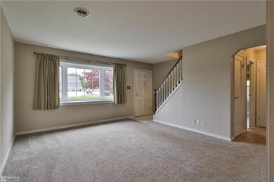 3712 Greenway St, Easton, PA 18045 - photo 4