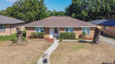 1808 Broadway St, Denton, TX 76201 - photo 2