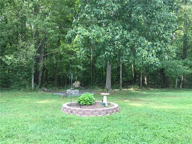 Nice firepit area for entertaining or just relaxin