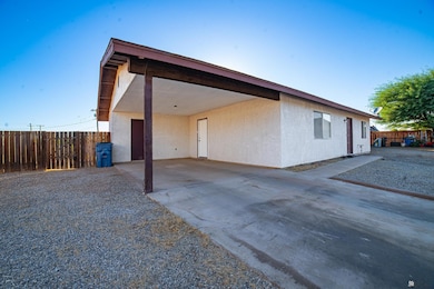 424 S 45th Way, Yuma, AZ 85364 - photo 2