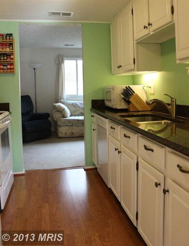 10617 Delfield Ct, Laurel, MD 20723 - photo 2