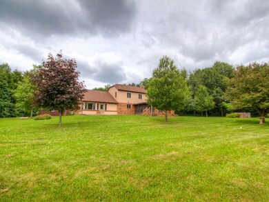 423 Bramble Ln, Brooklyn, WI 53521 - photo 5