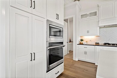 2123 NW Killarney Ln, Lee's Summit, MO 64081 - photo 6