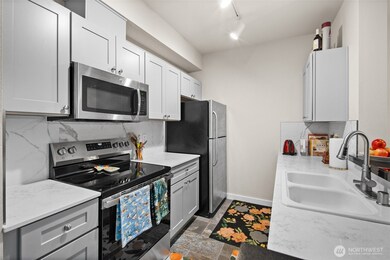 801 Ave N Rainer unit E324, Renton, WA 98057 - photo 7