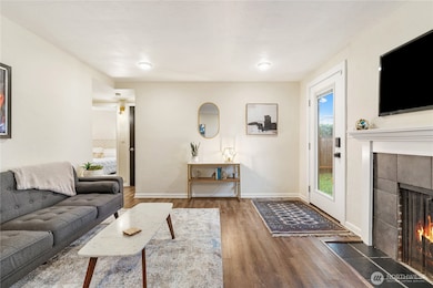 9018 14th Ave SW, Seattle, WA 98106 - photo 4