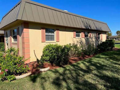 side extra windows for end units only