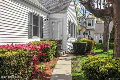 11 Dee Ln, Stamford, CT 06902 - photo 5