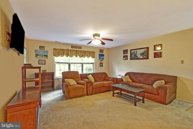 413 Paddock Ct unit 413, Sewell, NJ 08080 - photo 5