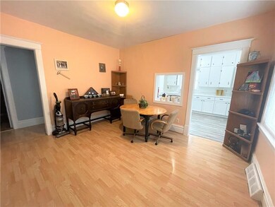 2548 E Grand Ave, Des Moines, IA 50317 - photo 6