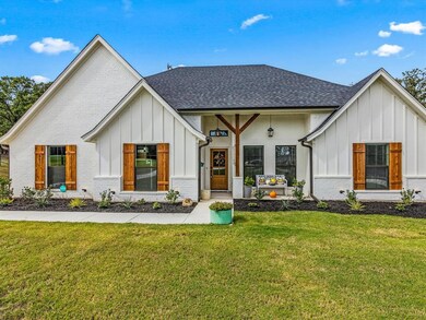 805 Backwood Ct, Azle, TX 76020 - photo 4