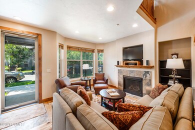 5_Living-Room_high_3712330