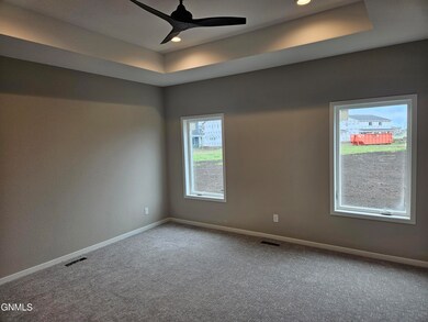 2502 34th Ave SE, Mandan, ND 58554 - photo 6