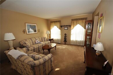 6955 Hearth Ln, Macungie, PA 18062 - photo 4