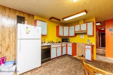06-Kitchen 20220216-DW-8375