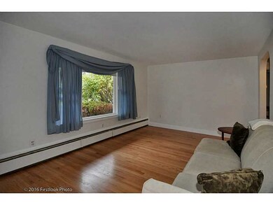 35 Winthrop St, Riverside, RI 02915 - photo 4