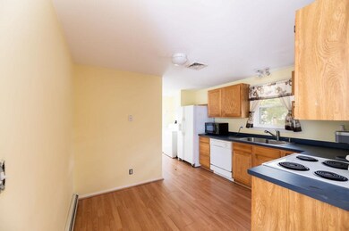 10 Wright Rd, Derry, NH 03038 - photo 6