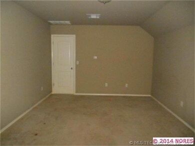 318 E 113th St S, Jenks, OK 74037 - photo 2