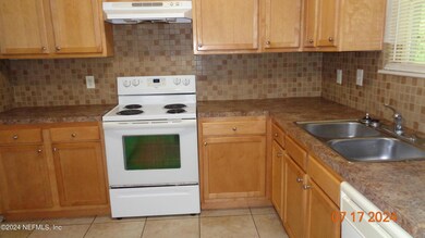 2509 Una Dr, Jacksonville, FL 32216 - photo 6