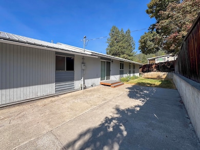 732 N Maple St, Colville, WA 99114 - photo 3