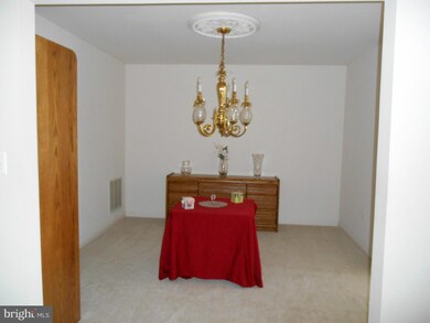 9401 Wordsworth Way unit 401, Owings Mills, MD 21117 - photo 4