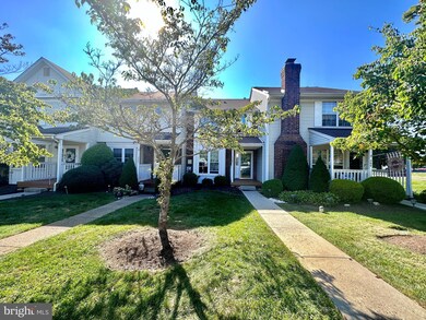 261 Leedom Way unit 96, Newtown, PA 18940 - photo 2