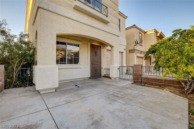 Front porch/courtyard