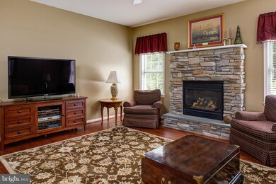 600 Glenmeade Cir, Purcellville, VA 20132 - photo 4