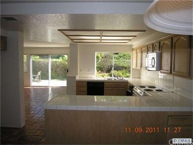 Kitchen/Family room
