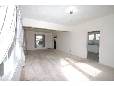 212 NW Despain Ave, Pendleton, OR 97801 - photo 7