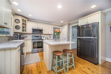 306 Brookmeade Dr, Statesville, NC 28625 - photo 7