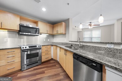 Kitchen (partial view)