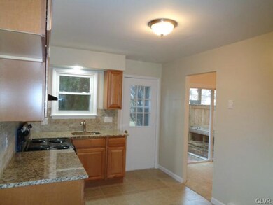 5671 Greens Dr, Allentown, PA 18106 - photo 6