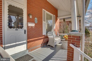 125 E 3rd St, Lansdale, PA 19446 - photo 3