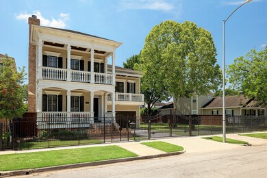 718 E 7th 1/2 St, Houston, TX 77007 - photo 2