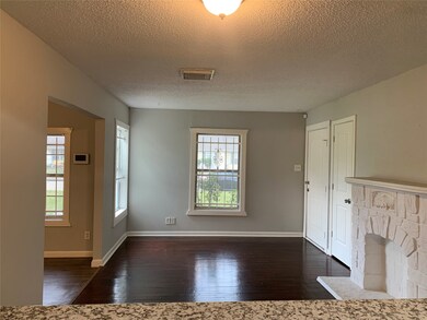 3906 Daphne St, Houston, TX 77021 - photo 5