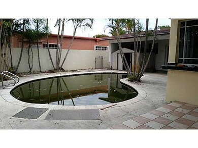 Swimming Pool/Hot Tub/Sauna