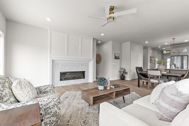 3687 E Callalilly La, Appleton, WI 54913 - photo 3