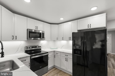 201 Washington Grove Ln, Gaithersburg, MD 20877 - photo 6