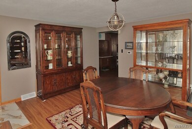 856 Castlebar Dr, North Tonawanda, NY 14120 - photo 3